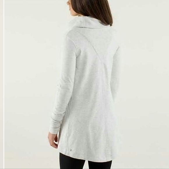 Lululemon Women Graditute Wrap  Yoga Pullover Cardigan Sz 8 - Picture 2 of 11